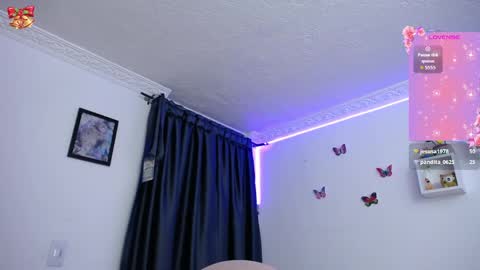 Snapshot of bonny_clyde_xx_ chatting on 10, 4, 2026 Soffy Brooks Independent model online show from 10, 4, 2026