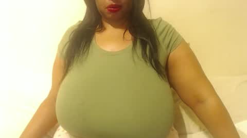 boobyqueen online show from 2, 11, 2025