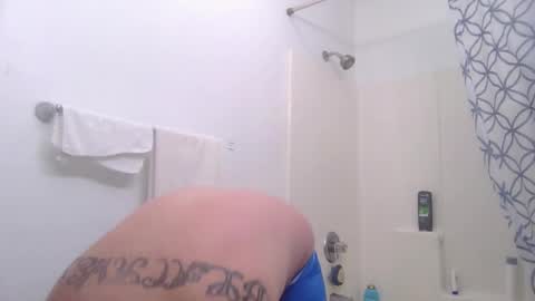 Snapshot of boogieflexxx chatting on 2, 1, 2025 boogieflexxx online show from 2, 1, 2025