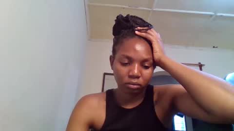 bootie_caramel online show from 29, 9, 2025