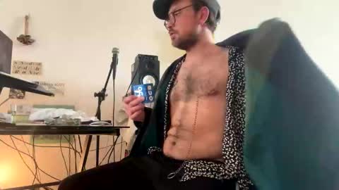 BoYYYOOO online show from 29, 3, 2026