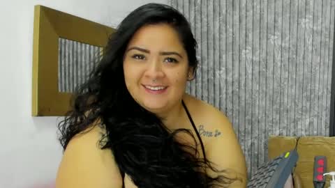   online show from 10, 4, 2026