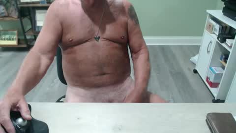 Snapshot of borntobebad2 chatting on 15, 4, 2026 borntobebad2 online show from 15, 4, 2026