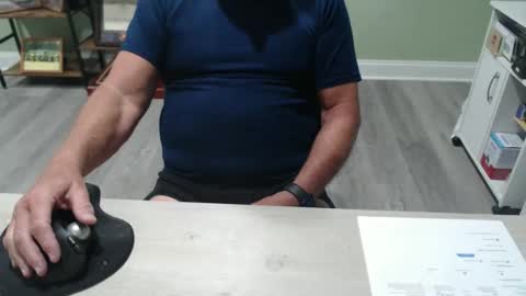 Snapshot of borntobebad2 chatting on 18, 4, 2026 borntobebad2 online show from 18, 4, 2026