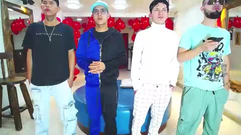 THOMAS AND DAMIAND online show from 22, 1, 2025