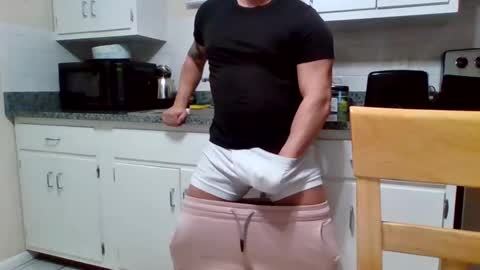 Snapshot of bosslife505050 chatting on 8, 2, 2025 The Italian Boss online show from 8, 2, 2025