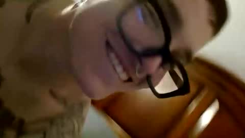 Snapshot of bottom_boiz chatting on 13, 12, 2024 Rue online show from 13, 12, 2024