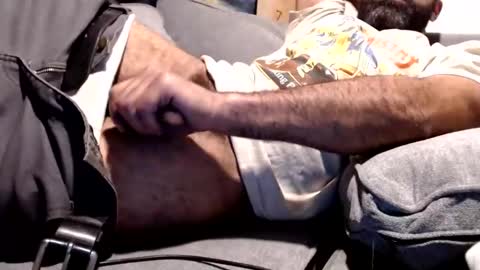 bottomfeeder716 online show from 9, 3, 2025