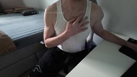 Snapshot of bottomtsinner chatting on 17, 5, 2026 bottomtsinner online show from 17, 5, 2026