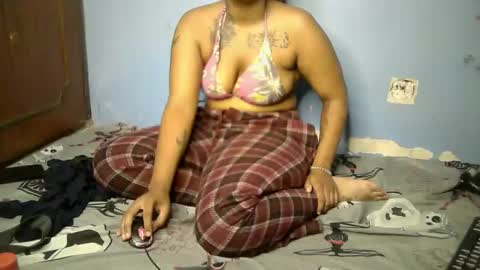 botty_queen online show from 20, 4, 2026