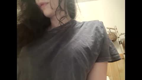 Bouncy Queen Majesty online show from 25, 9, 2025