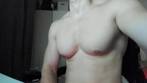 boy_boy22 online show from 14, 9, 2025