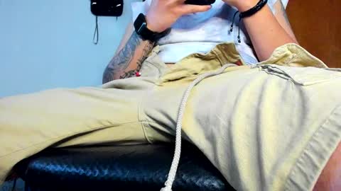 Snapshot of boy_trans chatting on 1, 10, 2025 Edward ftm trans queerslave online show from 1, 10, 2025