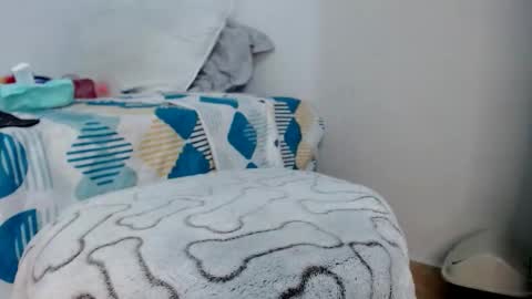 Snapshot of boy_trans chatting on 30, 10, 2025 Edward ftm trans queerslave online show from 30, 10, 2025