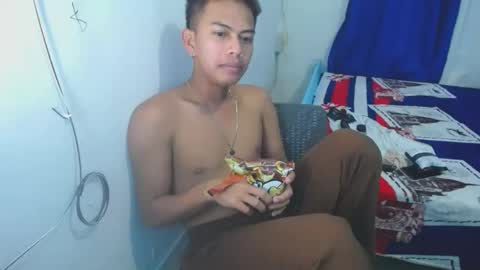 boyax16 online show from 25, 12, 2024