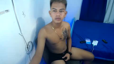 boyax16 online show from 8, 1, 2025