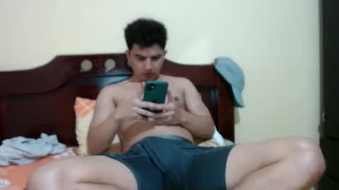 Snapshot of boyfit2023 chatting on 12, 2, 2025 boyfit2023 online show from 12, 2, 2025