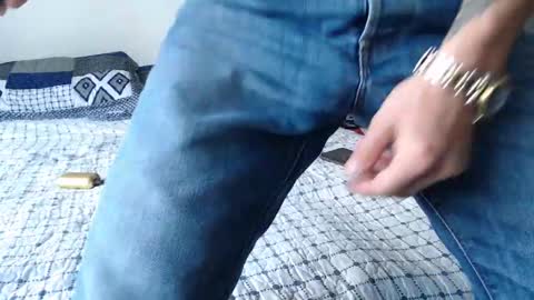 Felipe  online show from 25, 11, 2025