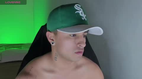 Snapshot of boylatin_777 chatting on 10, 5, 2026 miguel online show from 10, 5, 2026