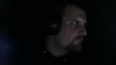 Snapshot of boynextdoooooor chatting on 8, 11, 2025 boynextdoooooor online show from 8, 11, 2025