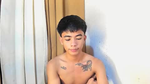 Snapshot of boynextdoor4ux chatting on 11, 6, 2026 HI IM JAMES DONT FORGET GIVE ME THUMBS UP AND JOIN TO MY FANCLUB online show from 11, 6, 2026