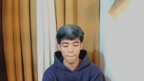 Snapshot of boynextdoor4ux chatting on 1, 7, 2026 HI IM JAMES DONT FORGET GIVE ME THUMBS UP AND JOIN TO MY FANCLUB online show from 1, 7, 2026