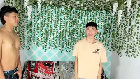 Snapshot of boys4hot_777 chatting on 14, 2, 2025 boys4hot_777 online show from 14, 2, 2025