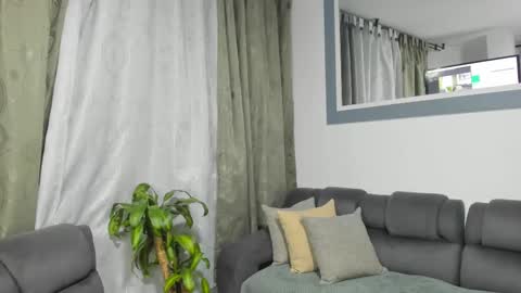 boys_blackandwhite online show from 11, 3, 2025