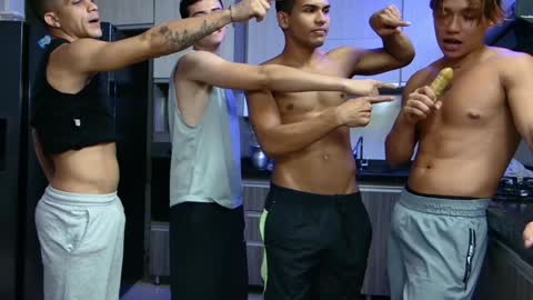 Angelo Mark Fernando Taylor online show from 30, 1, 2025