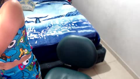 Snapshot of boyslatin493916 chatting on 31, 1, 2026 nikky and jeik online show from 31, 1, 2026