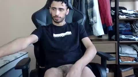 Snapshot of boyzinm2 chatting on 11, 3, 2026 boyzinm2 online show from 11, 3, 2026