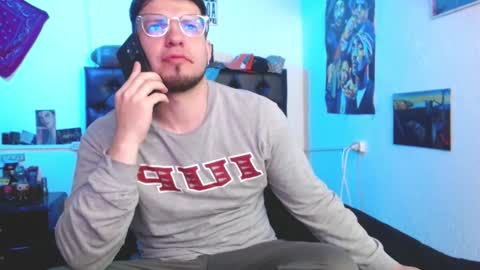 brad hot boy online show from 19, 11, 2025