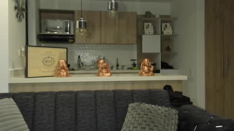 bradleymartin7 online show from 14, 2, 2025