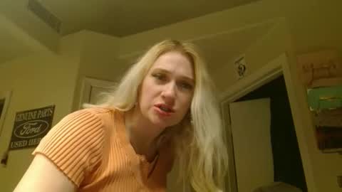 Snapshot of braindeadbetty chatting on 5, 6, 2026 i am a naughty jedi knight online show from 5, 6, 2026