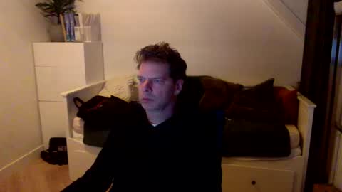 Snapshot of bram1944972145 chatting on 4, 1, 2025 Bram online show from 4, 1, 2025