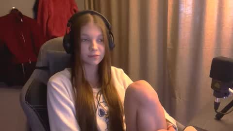 Snapshot of brandamatteson chatting on 20, 10, 2025 Alice online show from 20, 10, 2025