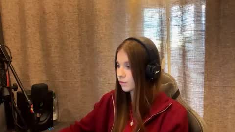 Snapshot of brandamatteson chatting on 26, 10, 2025 Alice online show from 26, 10, 2025