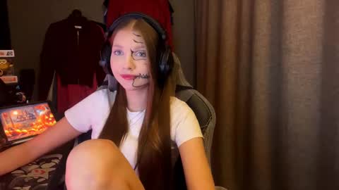 Snapshot of brandamatteson chatting on 31, 10, 2025 Alice online show from 31, 10, 2025