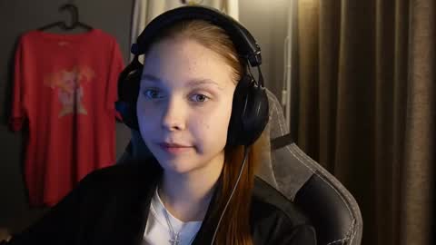 Snapshot of brandamatteson chatting on 11, 11, 2025 Alice online show from 11, 11, 2025