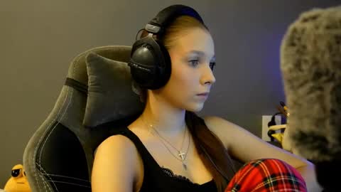 Snapshot of brandamatteson chatting on 14, 12, 2025 Alice online show from 14, 12, 2025