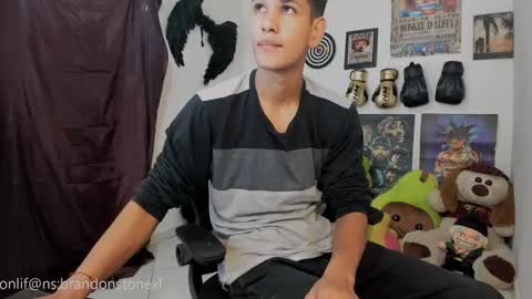 Snapshot of brandonstonexl chatting on 15, 12, 2025 Brandon Stone online show from 15, 12, 2025