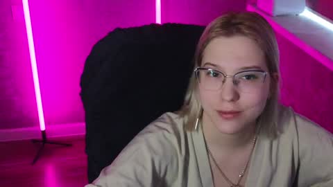 Belle  online show from 1, 2, 2025