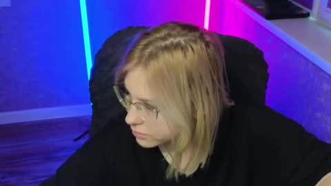 Belle  online show from 23, 2, 2025