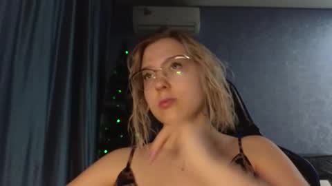 Belle  online show from 4, 12, 2025