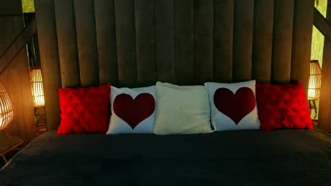 Snapshot of brandybloomm chatting on 6, 4, 2026 Brandybloomm online show from 6, 4, 2026