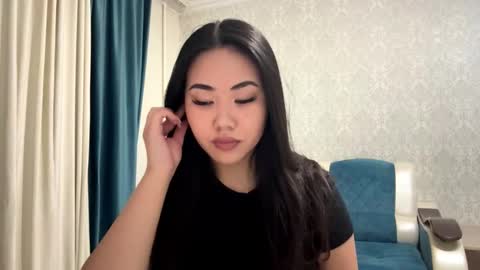 Aypril   online show from 16, 10, 2025