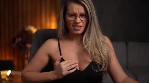 Alex online show from 4, 3, 2025