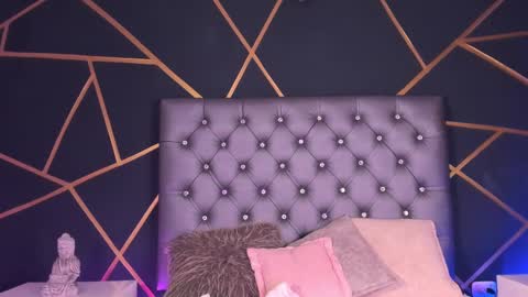   online show from 14, 2, 2025