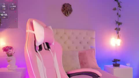   online show from 15, 2, 2025