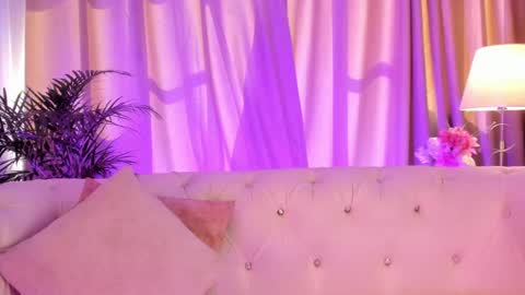   online show from 17, 9, 2025